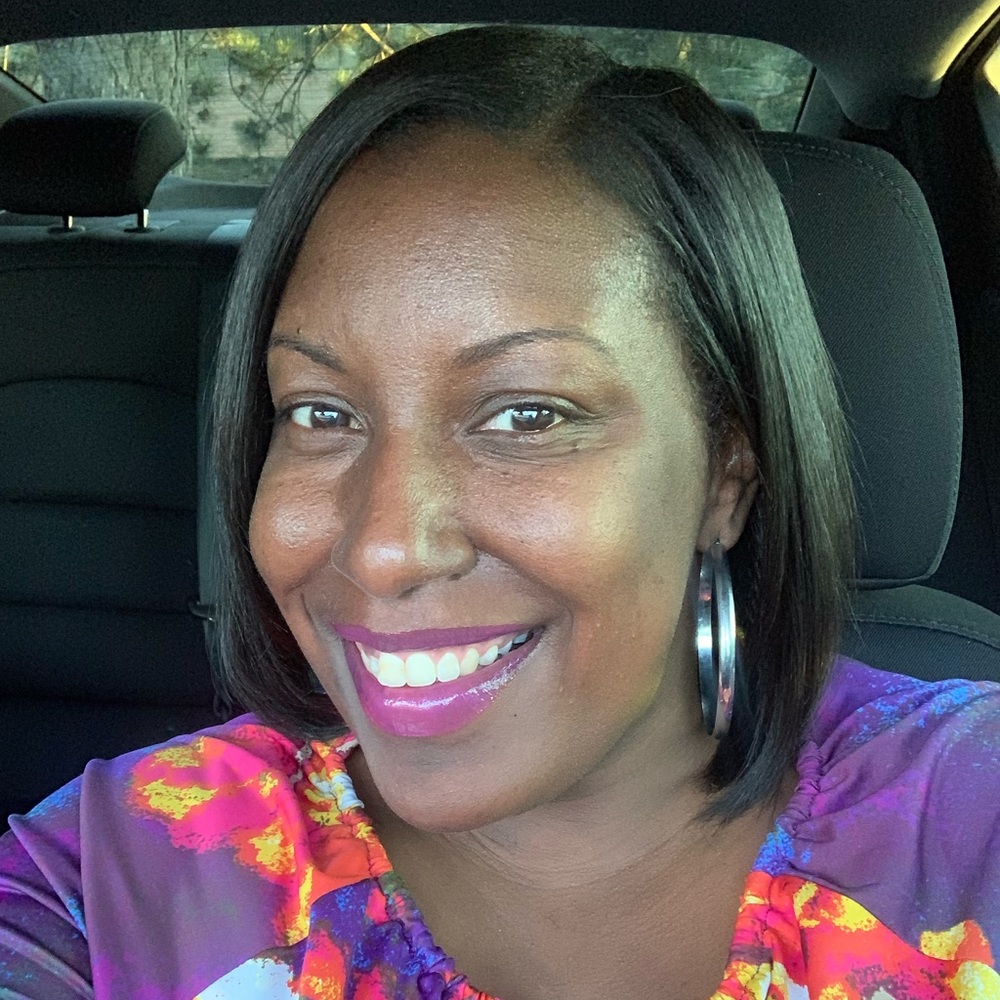 Meet your Posher, Leea